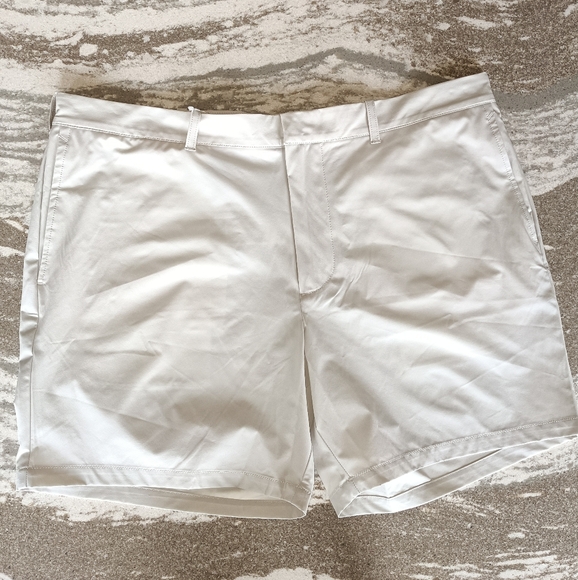 J. Crew Men's TECH Short New Size 40" - Picture 2 of 2